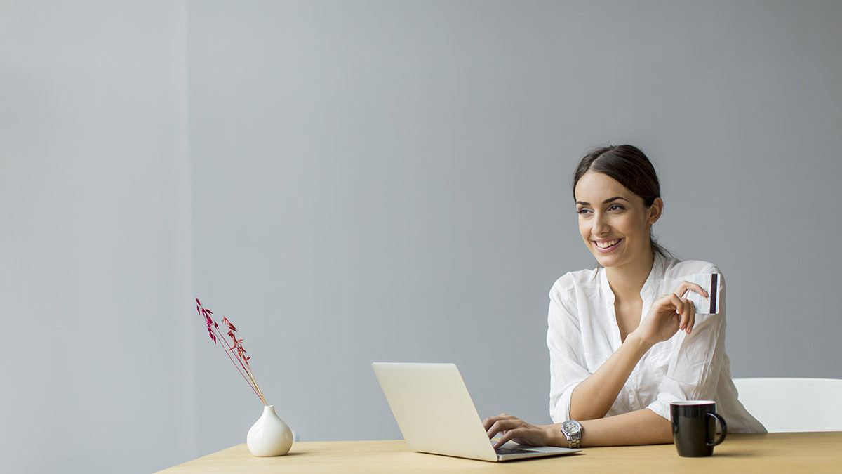 employee holding business credit card
